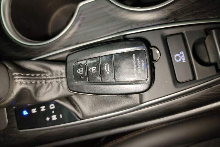 Used Toyota Camry 2023 2.0G Luxury Edition Vehicle Key
