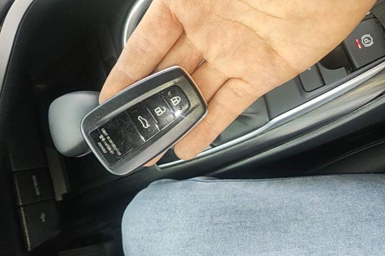 Used Toyota Camry 2023 2.0G Luxury Edition Vehicle Key