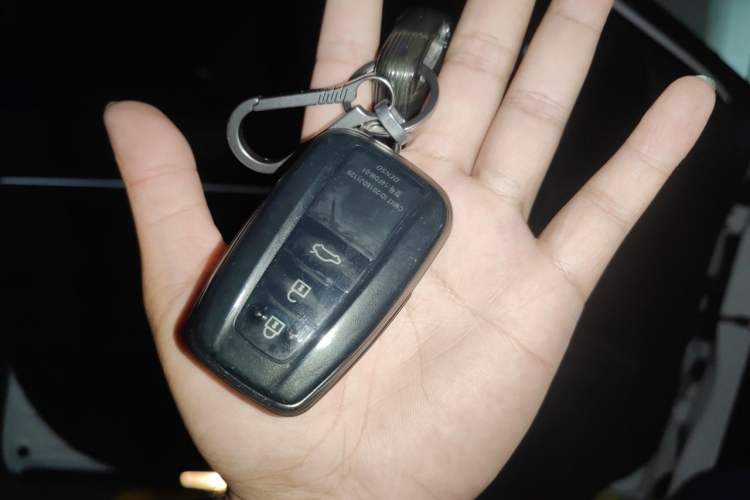 Used Toyota Camry 2023 2.5G Luxury Edition Vehicle Key