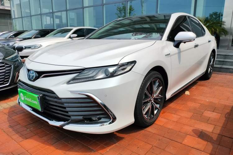 Used Toyota Camry 2023 Dual-Motor 2.5HG Luxury Edition Guazi used car, China used car export, Used car for sale, Used  cars, Cheapest cars for sale