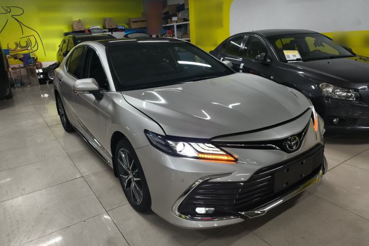 Used Toyota Camry 2023 2.5G Luxury Edition Front Right 45 Deg