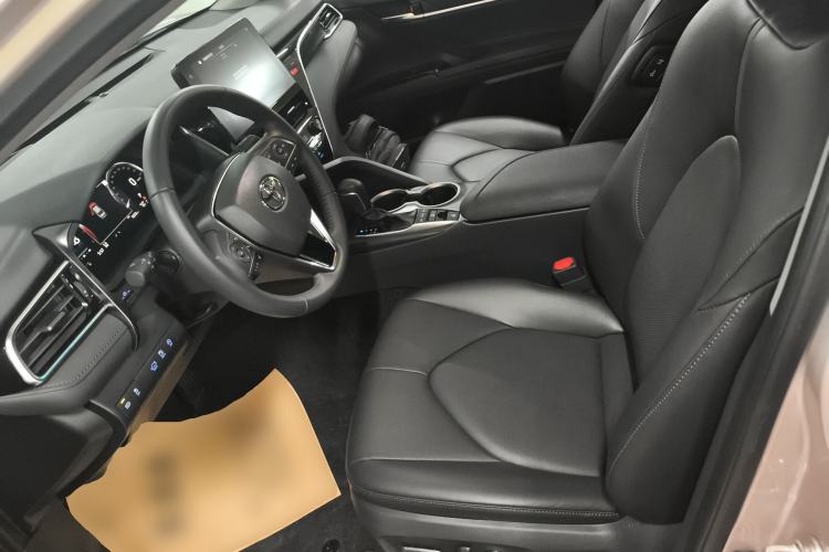 Used Toyota Camry 2023 2.5G Luxury Edition Left Front Seat