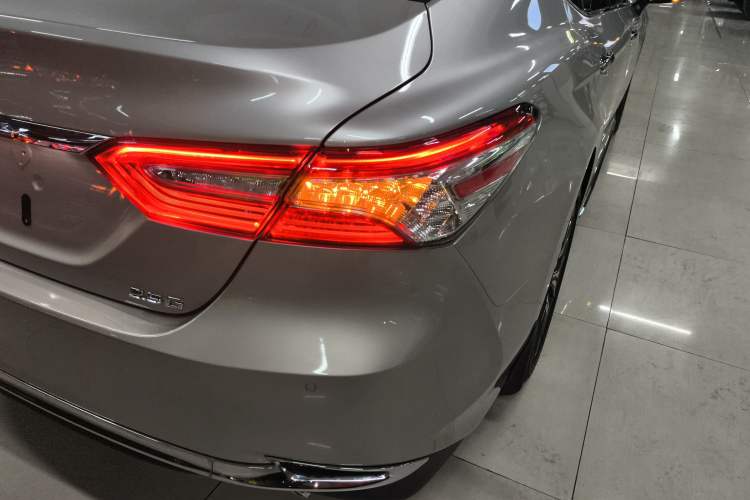 Used Toyota Camry 2023 2.5G Luxury Edition Right Rear Taillight