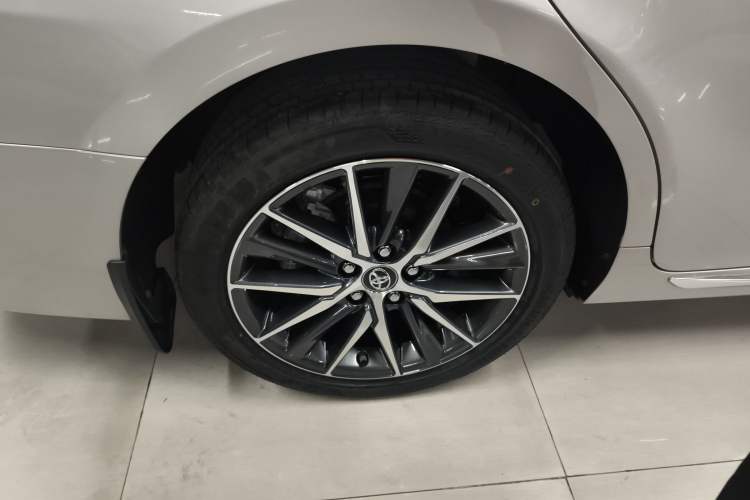 Used Toyota Camry 2023 2.5G Luxury Edition Right Rear Wheel Hub