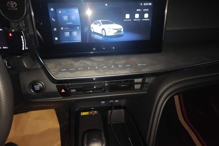 Used Toyota Camry 2024 2.0 GVP Luxury Edition Audio And AC Panel