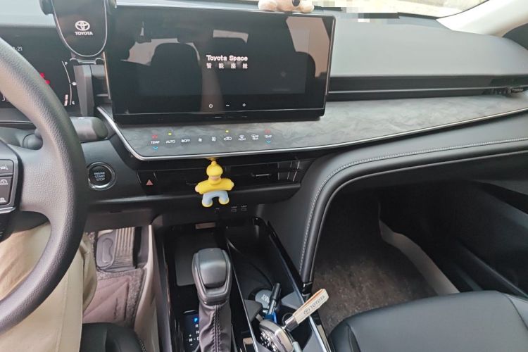Used Toyota Camry 2024 2.0E Elite Edition Audio And AC Panel
