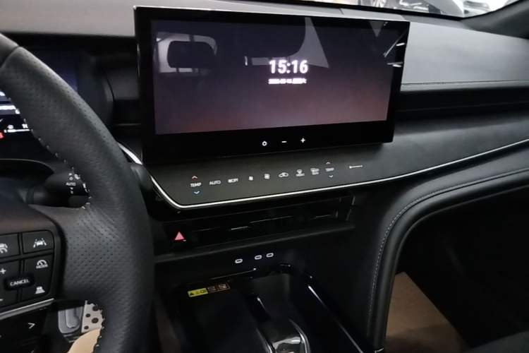 Used Toyota Camry 2024 2.0S Sport Edition Audio And AC Panel
