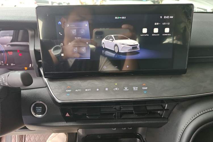 Used Toyota Camry 2024 2.0E Elite Edition Audio And AC Panel
