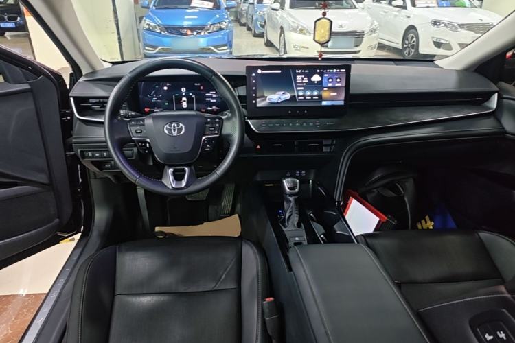 Used Toyota Camry 2024 Dual-Engine 2.5HG Prestige Edition Center Console