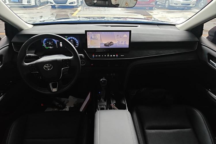 Used Toyota Camry 2024 Dual-Engine 2.5HG Prestige Edition Center Console