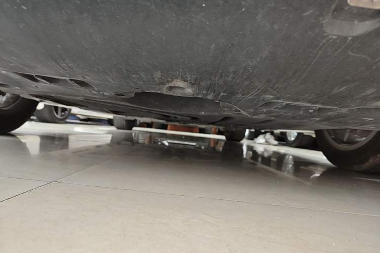 Used Toyota Camry 2024 Dual-Motor 2.0 HGVP Luxury Edition Chassis Front