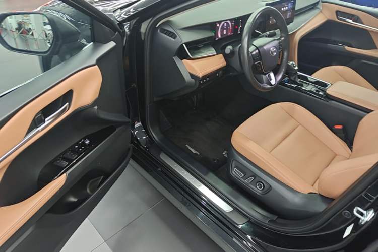 Used Toyota Camry 2024 2.0 GVP Luxury Edition Driver Seat
