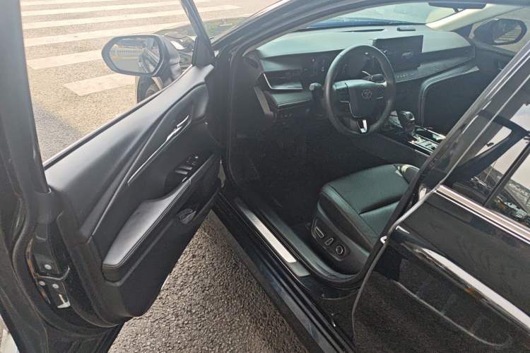 Used Toyota Camry 2024 Dual-Motor 2.0 HGVP Luxury Edition Driver Seat