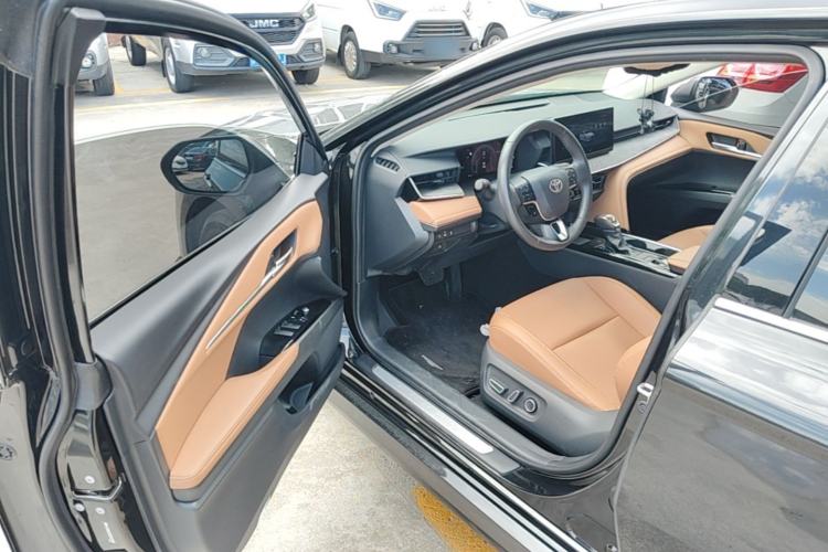 Used Toyota Camry 2024 Dual-Motor 2.0 HGVP Luxury Edition Driver Seat