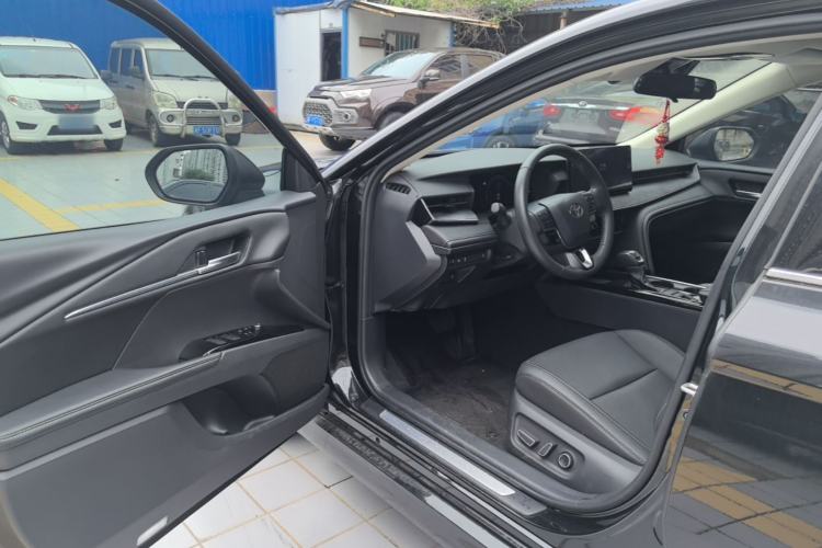 Used Toyota Camry 2024 2.0 GVP Luxury Edition Driver Seat