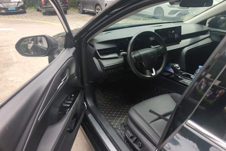 Used Toyota Camry 2024 Dual-Motor 2.0 HG Premium Edition Driver Seat