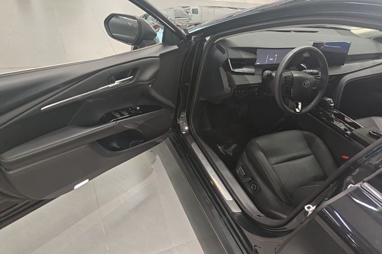 Used Toyota Camry 2024 2.0G Prestige Edition Driver Seat