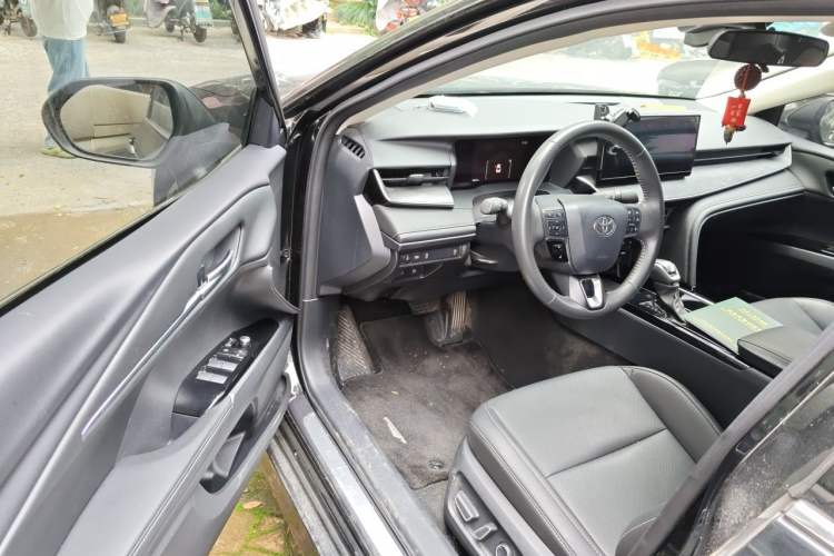 Used Toyota Camry 2024 2.0 GVP Luxury Edition Driver Seat