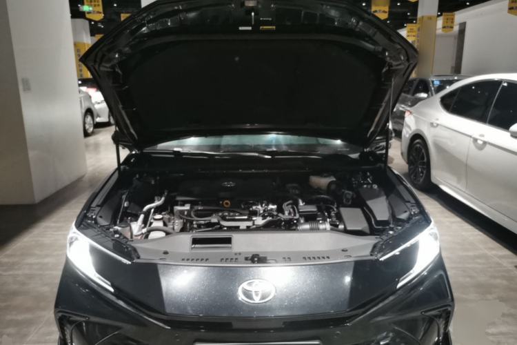 Used Toyota Camry 2024 Dual-Motor 2.0HS Sport Edition Engine Bay