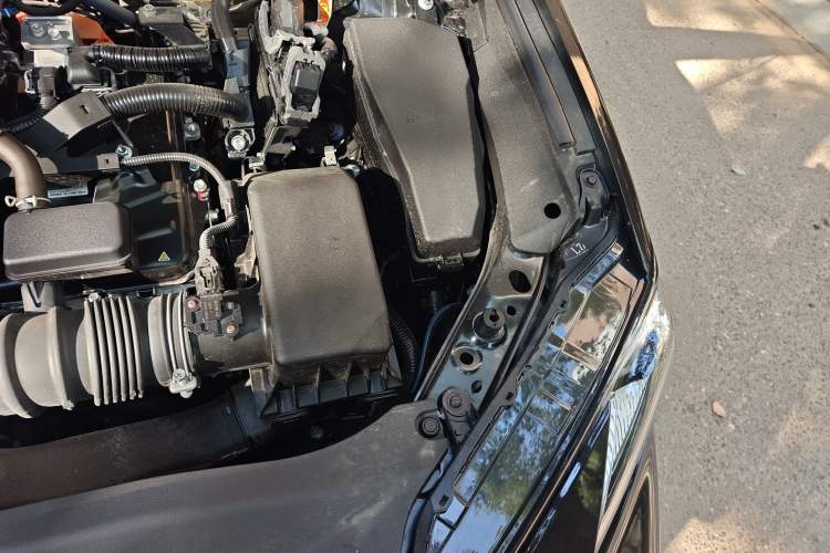 Used Toyota Camry 2024 Dual-Engine 2.5HG Prestige Edition Engine Bay Left