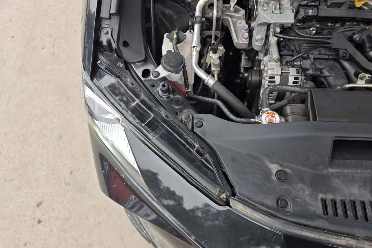Used Toyota Camry 2024 2.0 GVP Luxury Edition Engine Bay Right