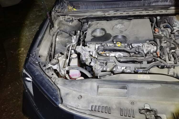 Used Toyota Camry 2024 Dual-Motor 2.0 HE Elite Edition Engine Bay Right