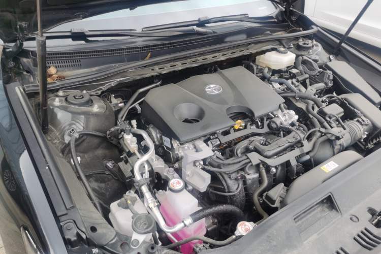 Used Toyota Camry 2024 Dual-Motor 2.0 HGVP Luxury Edition Engine Bay Right