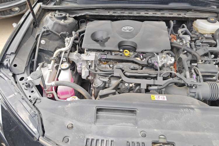 Used Toyota Camry 2024 Dual-Motor 2.0 HE Elite Edition Engine Bay Right