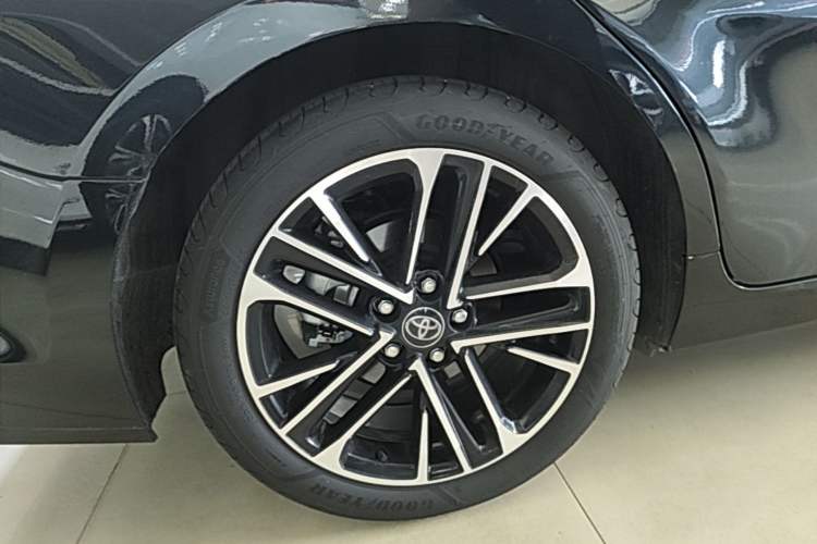 Used Toyota Camry 2024 Dual-Engine 2.5HG Prestige Edition Exterior 1