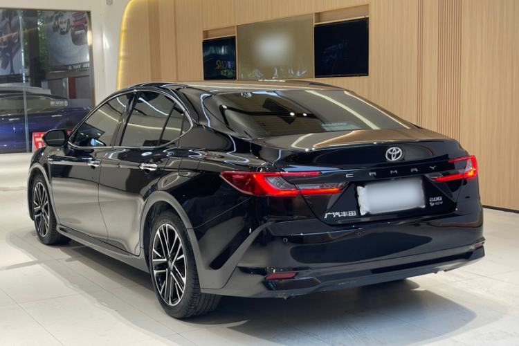 Used Toyota Camry 2024 Dual-Motor 2.0 HG Premium Edition Exterior 1
