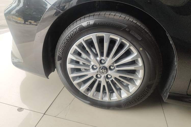 Used Toyota Camry 2024 Dual-Motor 2.0 HG Premium Edition Exterior 1