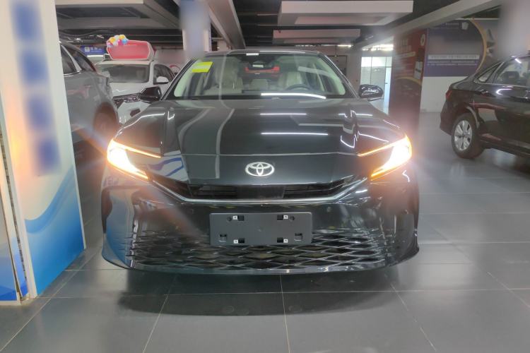 Used Toyota Camry 2024 Dual-Engine 2.5HG Prestige Edition Exterior 1