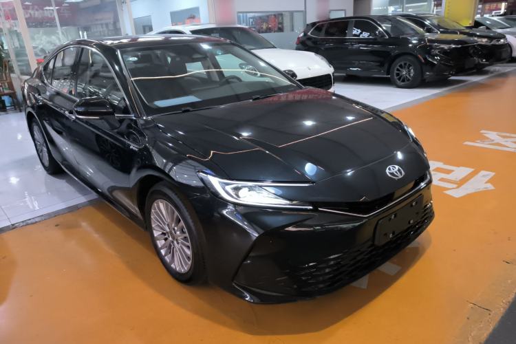 Used Toyota Camry 2024 Dual-Motor 2.0 HG Premium Edition Exterior 1