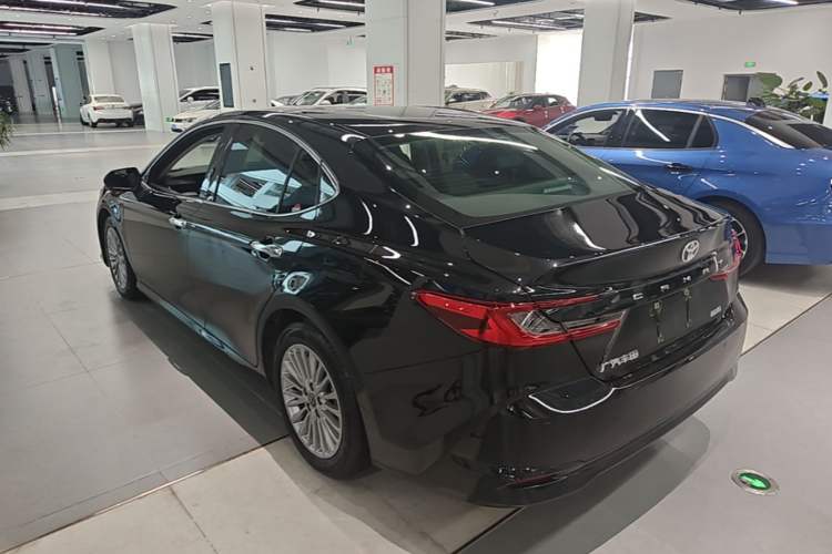 Used Toyota Camry 2024 2.0G Prestige Edition Exterior 2