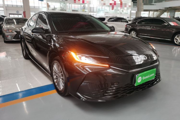 Used Toyota Camry 2024 Dual-Motor 2.0 HGVP Luxury Edition Exterior 2