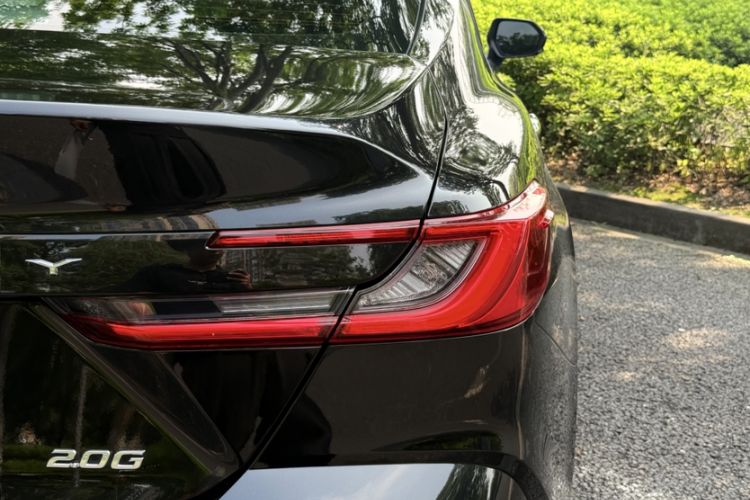 Used Toyota Camry 2024 2.0G Prestige Edition Exterior 3