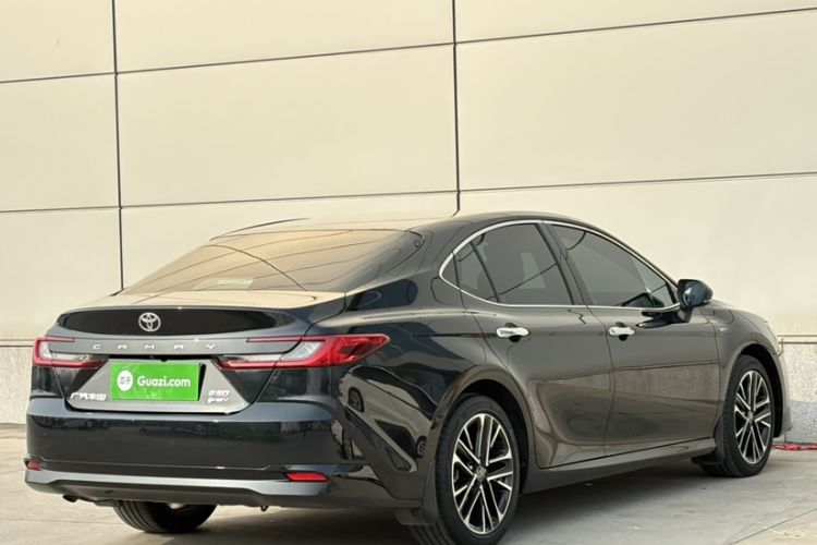 Used Toyota Camry 2024 Dual-Engine 2.5HG Prestige Edition Exterior 3