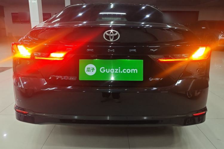 Used Toyota Camry 2024 Dual-Motor 2.0 HE Elite Edition Exterior 4