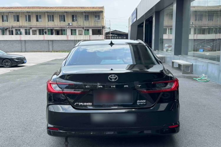 Used Toyota Camry 2024 Dual-Engine 2.5HG Prestige Edition Exterior 4