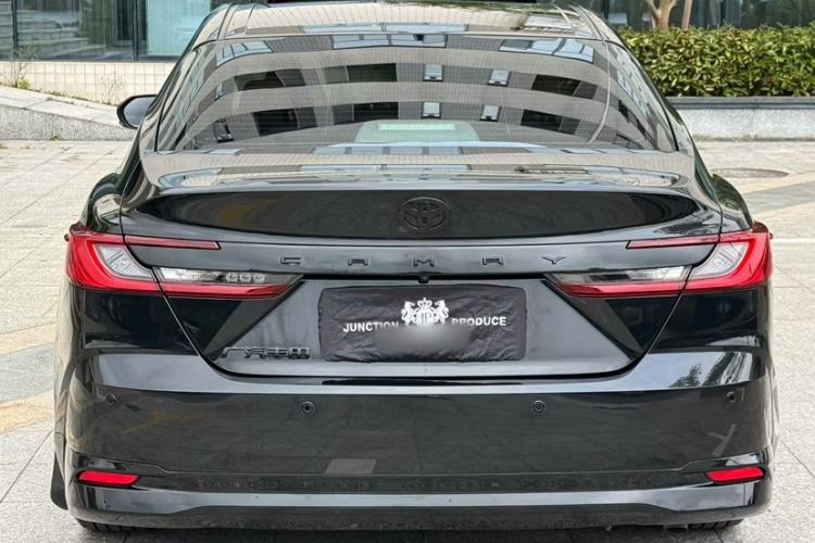 Used Toyota Camry 2024 2.0 GVP Luxury Edition Exterior 4