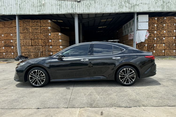Used Toyota Camry 2024 Dual-Engine 2.5HG Prestige Edition Exterior 5