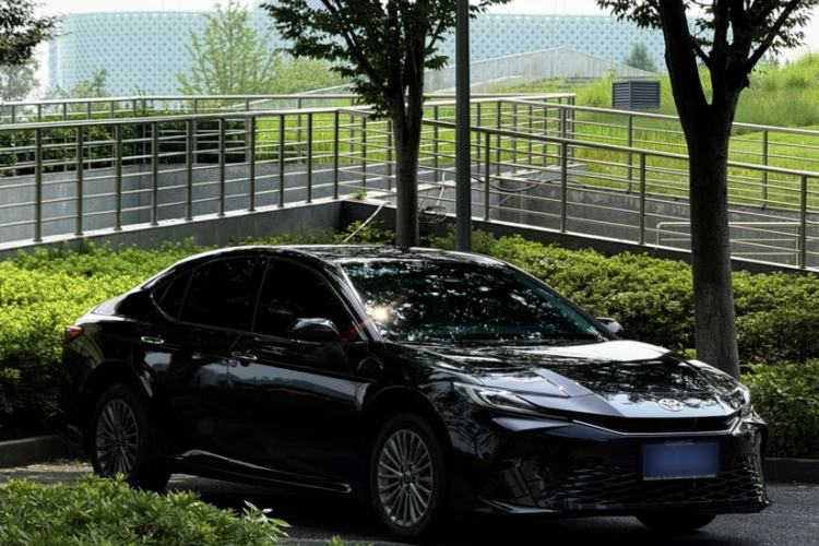 Used Toyota Camry 2024 2.0G Prestige Edition Exterior 5
