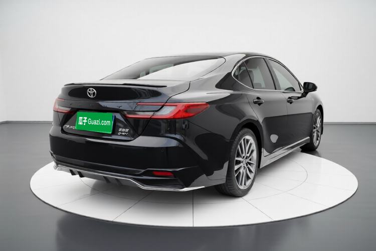 Used Toyota Camry 2024 Dual-Motor 2.5 HXS Sport Plus Edition Exterior 5