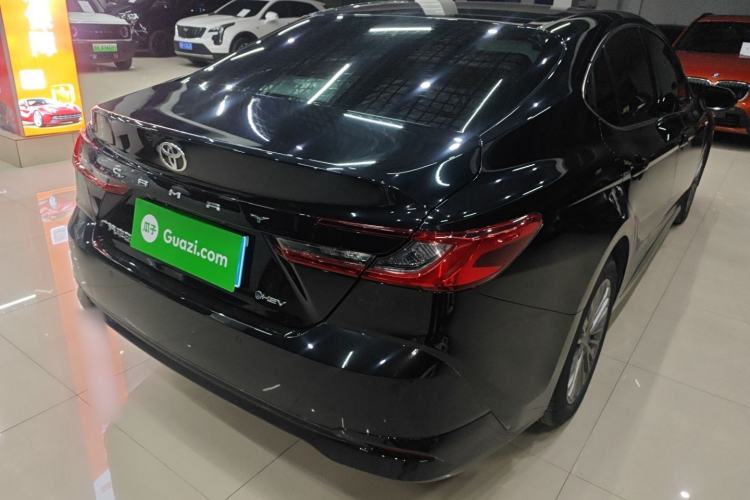 Used Toyota Camry 2024 Dual-Motor 2.0 HE Elite Edition Exterior 5
