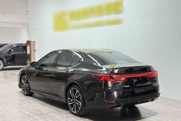 Used Toyota Camry 2024 Dual-Motor 2.0HS Sport Edition Exterior 5