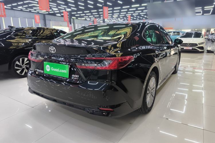 Used Toyota Camry 2024 Dual-Motor 2.0 HG Premium Edition Exterior 5