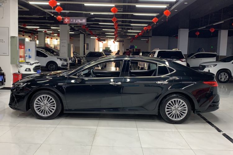 Used Toyota Camry 2024 Dual-Motor 2.0 HGVP Luxury Edition Exterior 5