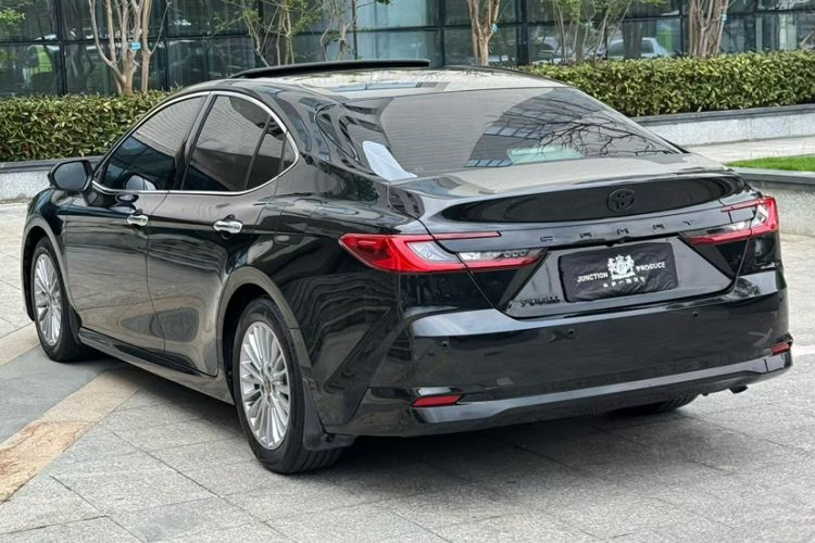 Used Toyota Camry 2024 2.0 GVP Luxury Edition Exterior 6