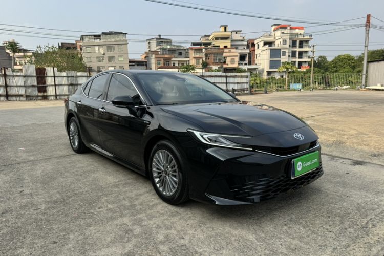 Used Toyota Camry 2024 Dual-Motor 2.0 HG Premium Edition Exterior 6