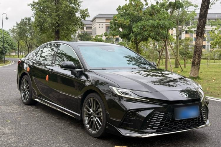 Used Toyota Camry 2024 Dual-Motor 2.0 HXS Sport Plus Edition Exterior 6